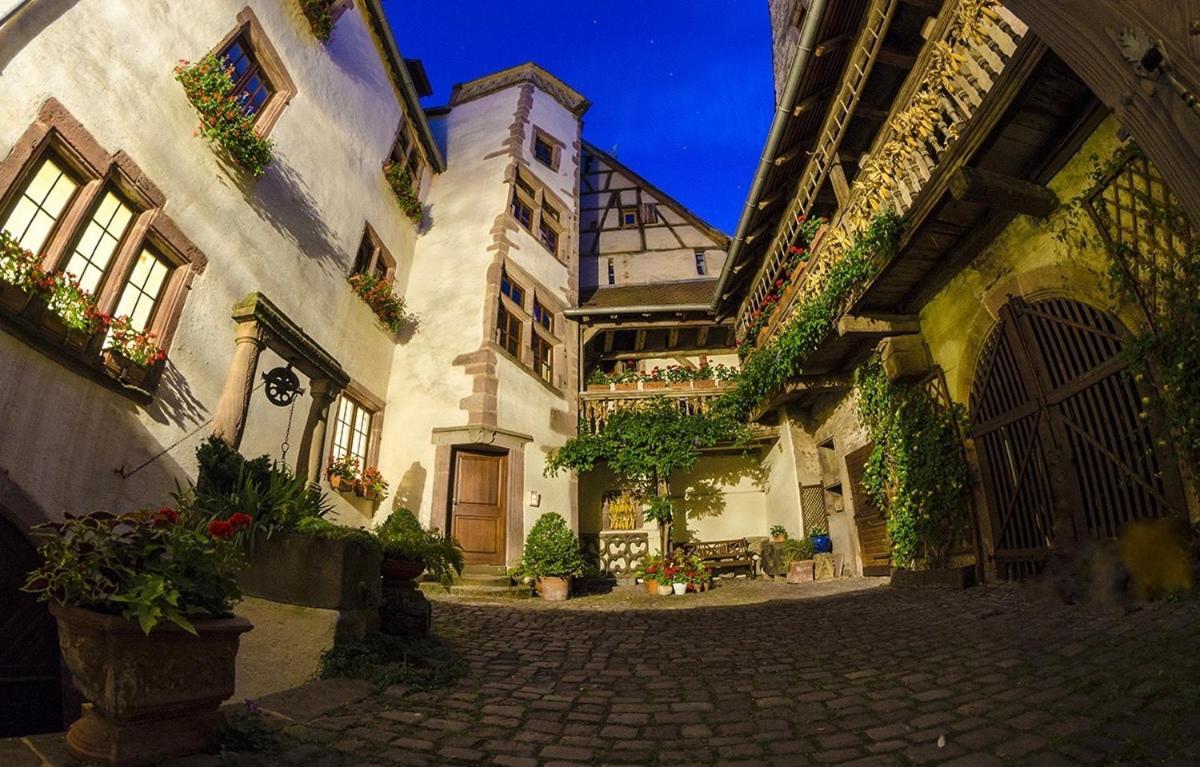 Bed and breakfast ADRIHOF à Riquewihr, Cour de l'Abbaye d'Autrey Extérieur photo
