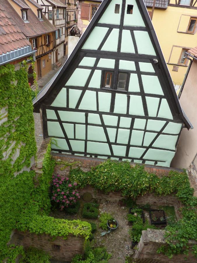 Bed and breakfast ADRIHOF à Riquewihr, Cour de l'Abbaye d'Autrey Extérieur photo