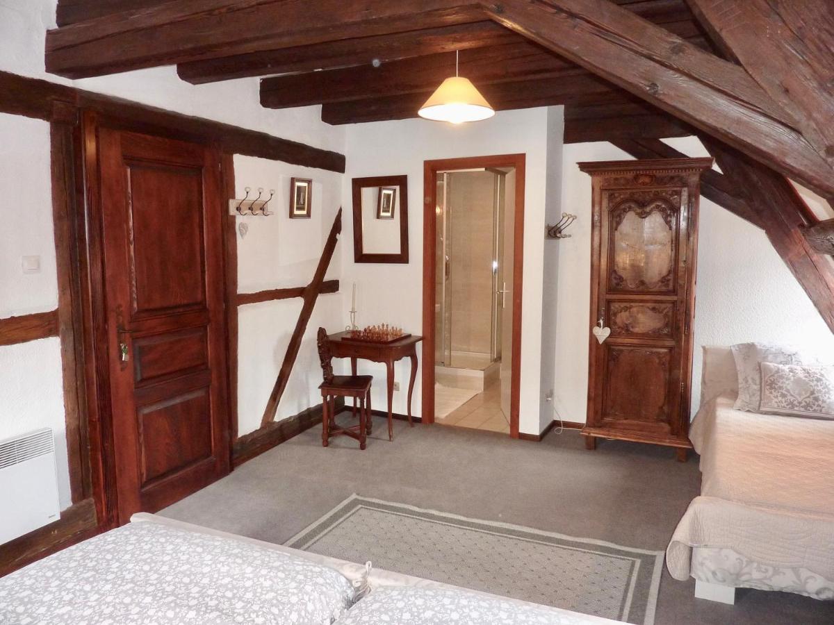 Bed and breakfast ADRIHOF à Riquewihr, Cour de l'Abbaye d'Autrey Extérieur photo