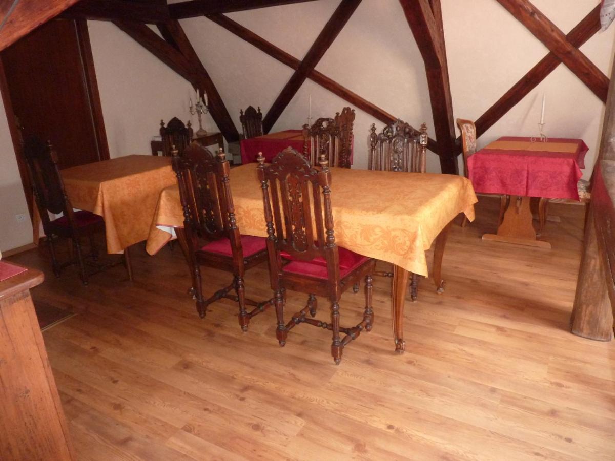 Bed and breakfast ADRIHOF à Riquewihr, Cour de l'Abbaye d'Autrey Extérieur photo